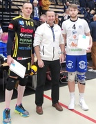 Ottelun palkitut KyKy-Betset: Aivars Petrusevics, Akaa-Volley: Anton Välimaa.