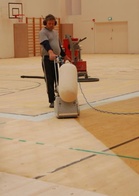 Hyvin etenee myös vanhan lattian hionta