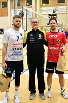 Ottelun villeimmät pelaajat Jan Helenius, AC Oulu Volley, Jyri Niemi, KyKy-Betset.