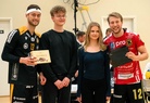 Ottelun parhaat pelaajat palkitsi Otteluisäntä: KARSTULAN KUNTA/Lukion Edustajat: Joonas Kemppainen ja Rosaliina Riekko.