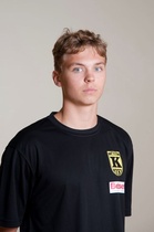 Aleksi Oksanen, Yleispelaaja, Pituus: 191, Ikä: 18.